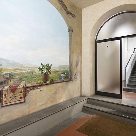 Signoria Apartment With Patio Флоренція Екстер'єр фото