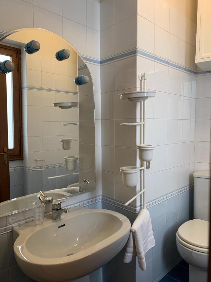 Signoria Apartment With Patio Флоренція Екстер'єр фото