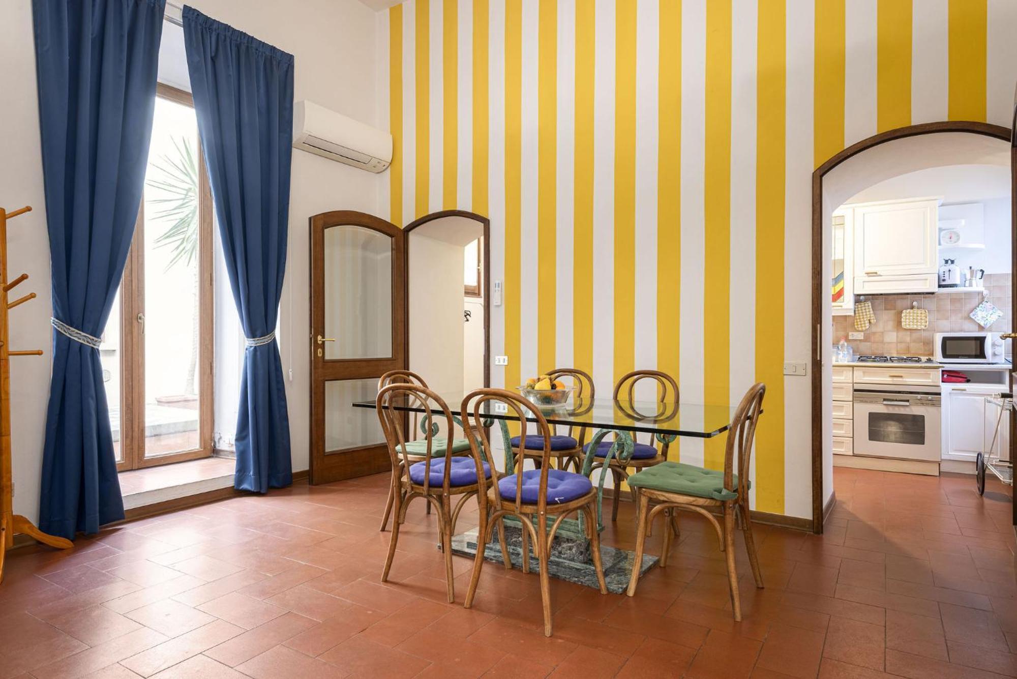 Signoria Apartment With Patio Флоренція Екстер'єр фото